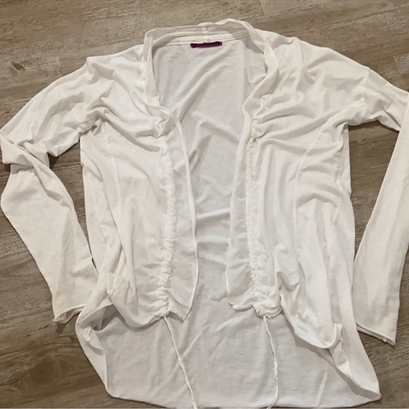 Velvet by Graham & Spencer White Cotton Shrug - Picture 6 of 7